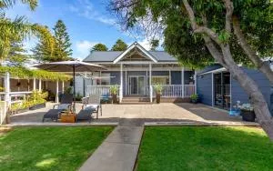 18 Strangways Tce Port Elliot - Linen Included - Port Elliot