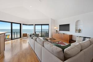 Casa Blanca - 2-4 Heggerton St McCracken - No Linen Included