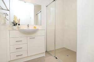 Gallery 7 - Town Centre - Wi-Fi - Linen Included