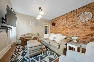 The Village Townhouse - 5 BR - Upper Arlington