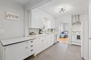 Housepitality - Newark Friends and Family House