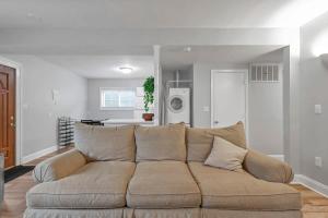 German Village Hidden Gem - 3 BR, Parking l Value