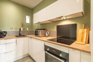 PANORAMIC SUITE - SUPERB flat in the heart of the old town 5 stars