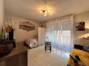 Studio 4 Pers, Plage à 800m, Centre Cannes la Bocca, Ascenseur, Wifi Gratuit - FR-1-609-99