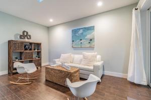 LUXURY VACATION HOME! ADD A GOLF CART!!