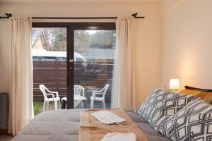 Depto Centrico con pequeño jardin y parrilla