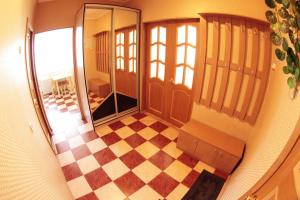 One-Bedroom Apartment (4 Adults) room in Dekabrist Apartment on Chkalova 25