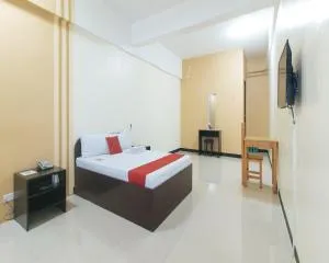 RedDoorz near SM City Muntinlupa - Biñan