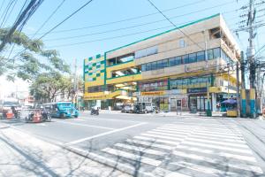 RedDoorz near SM City Muntinlupa