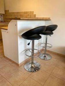 Superbe 2P proche plages - Piscine