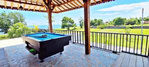 JOGLO APONG Beachfront Apartment