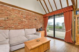Finest Retreats - Flint Barn