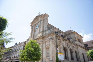 Hotels Contact Hotel du Commerce et son restaurant Cote a Cote : photos des chambres
