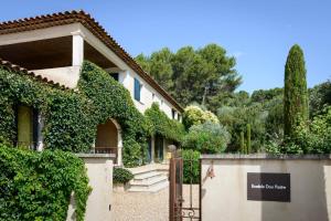 Bastide dou Pastre Family friendly house with amazing view
