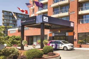Coast Victoria Hotel & Marina by APA