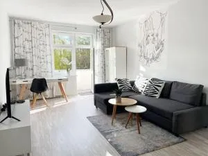 Bright apartment by the park & the river - Śródmieście