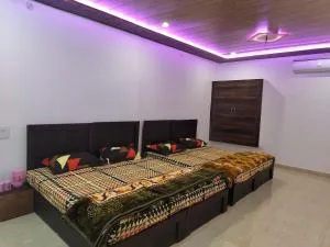 SHIVAM HOME STAY - Basti