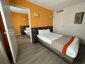 Hotels Hotel Valpre : Chambre Familiale - Non remboursable