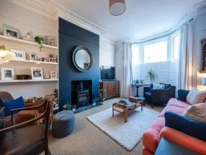 Pass the Keys London Spacious Dulwich family house with Pool - 克罗伊登