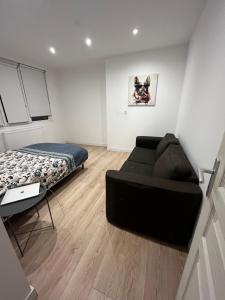 Grand loft confortable à deux pas de la plage