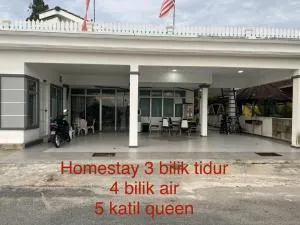 Kesuma Homestay Pantai Murni - Kampong Permatang Serentang