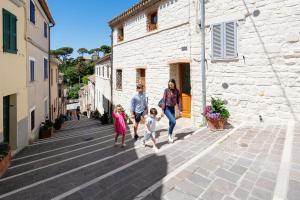 108 - Stupendo monolocale in centro storico a Numana con terrazzo privato - SPIAGGIA gratis al WHITE BEACH CLUB fino al 3 Agosto