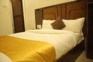 Hotel Siddharth Residency- Siddharth Nagar, Goregaon West