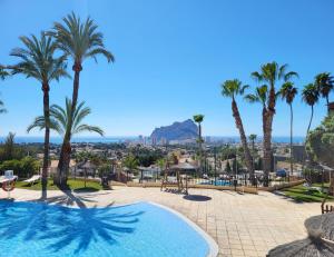Casa Sunrise - Deluxe house with rooftop, 5 pools and panoramic sea views, Calpe
