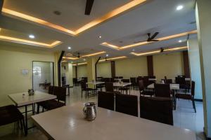 Shree Ram Hotel