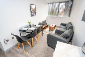 obrázek - Bright and Modern 2 Bed Apartment in Redditch