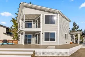 Belfair Beach House - Grapeview