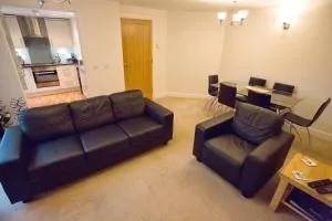 Salisbury 2-bed Luxury Apartment - 索尔兹伯里
