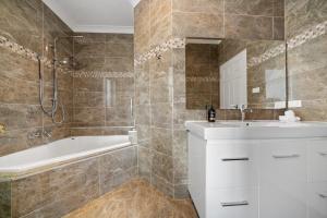 Perfectly Located Hunter Valley Villa