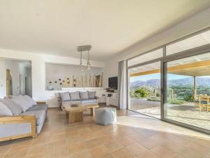 Holiday villa Aspruga private pool, absolutely quiet, secluded location
