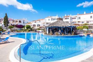 Garden Relax with Heated Pool Views FC15