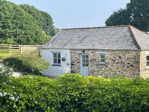 Siblyback Cottage