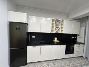 Stylish newly renovated apt feels like second home