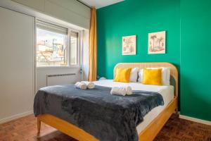 GuestReady - Back to Little World