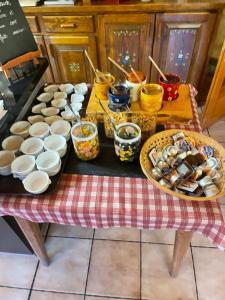 Hotels Hotel Le Ferraillon : photos des chambres