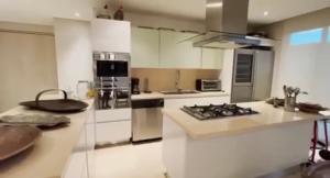 Luxury apartament with pool and 360 view
