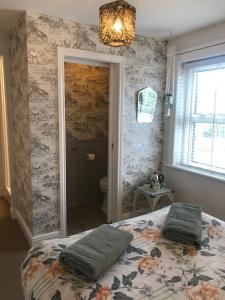Double Room room in Netherdene Country House Bed & Breakfast