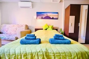 Studio Splendid - 圣君士坦丁和海伦那