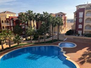 Spacious apart. for 6 pers. AC, UK TV, 600MB WiFi