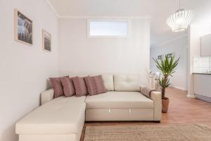 GuestReady - Terracota Bureau