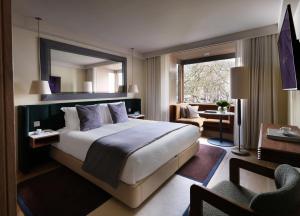Premium King Room room in The Hari London