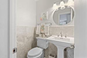 Beautifully Renovated 5 bedroom Vero Beach home