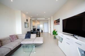 Sunset Drive 10 - 20 Luxury beach