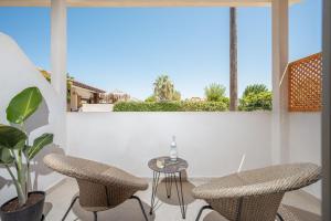 Palm Tree Beach Suites, by ZanteWize