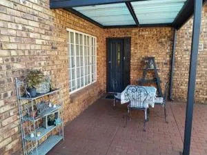 Jan's Cottage - Rooihuiskraal