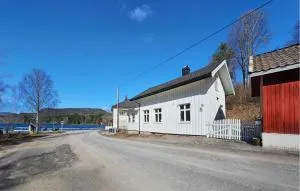 3 Bedroom Lovely Home In Ulefoss - Ulefoss